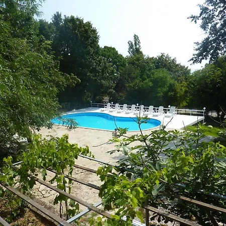 Szálloda Zarya 2*